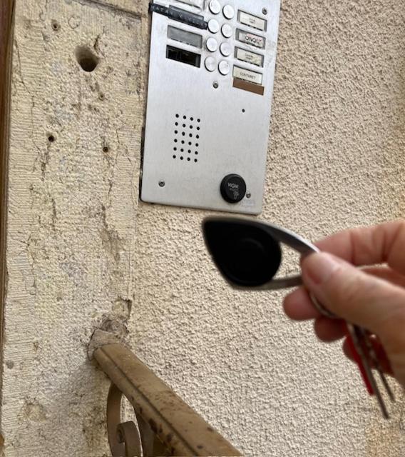Le Bali Apartamento Besançon Exterior foto